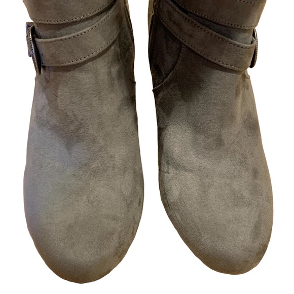 Kohl’s Grey Suede Knee High Boots 7.5 - Picture 2 of 11
